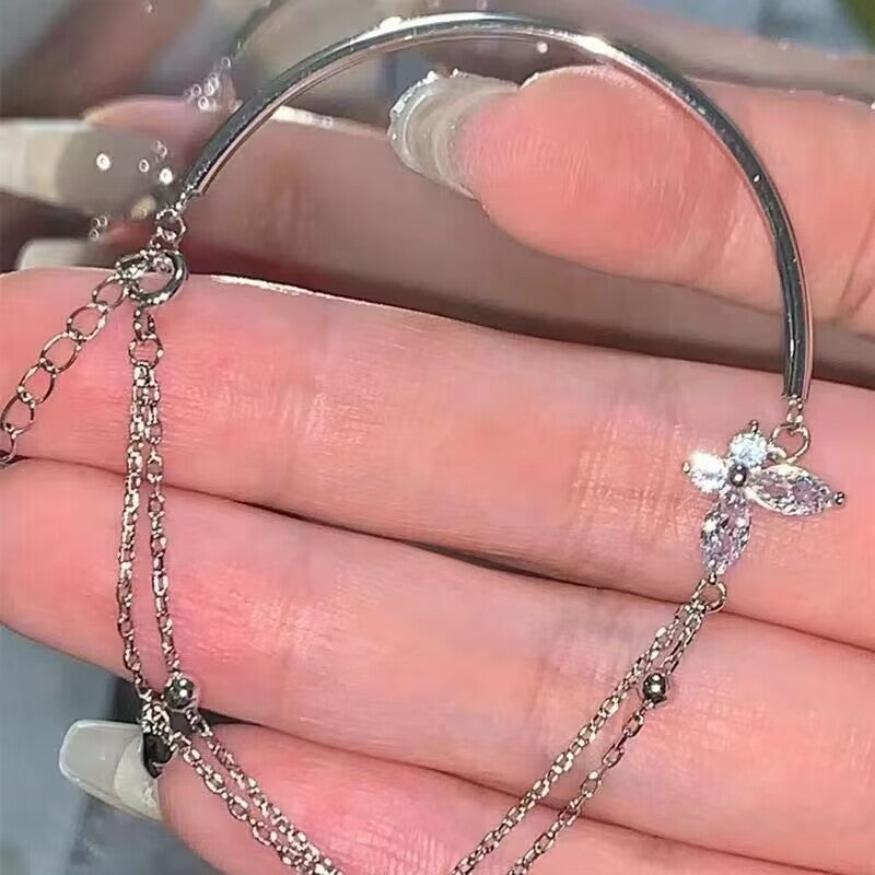 Korean-Style Butterfly Charm Bracelet for Women - Alloy Minimalist Chain Jewelry with Green Gemstone Accents, Versatile Casual Attire & Gift for Best Friend, All-Season Dainty Accessory
