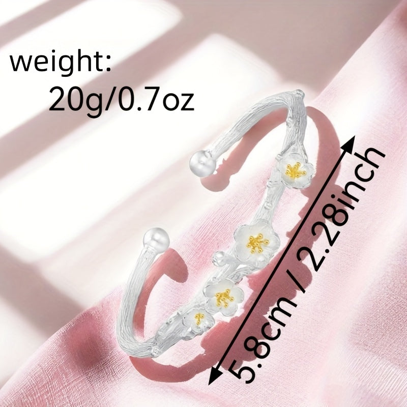 Foot Silvery S999 Bracelet Sterling Silvery Bracelet Ladies' Open Bracelet Can Be Freely Adjusted In Size To Give Girlfriend A Birthday And Holiday Gift. The Silvery Weight Is 20g\u002F0.7 Oz.