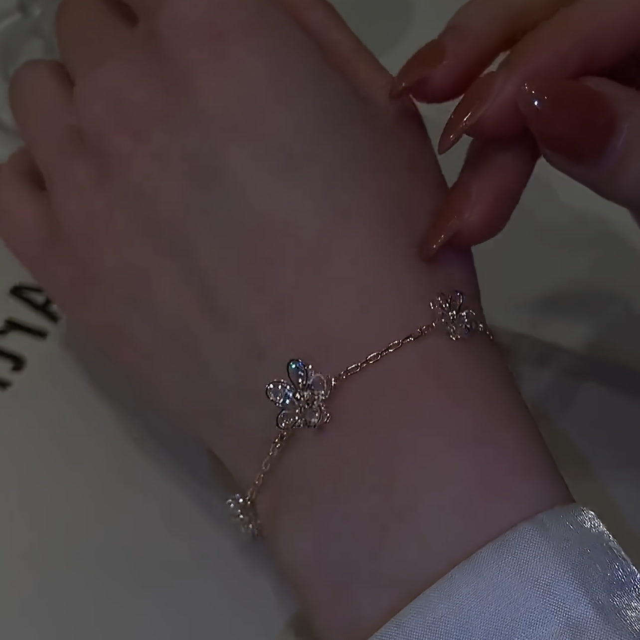 Elegant Cubic Zirconia Flower Bracelet - Sparkling Multicolor Gemstone Design, Durable Copper Alloy, Perfect for Casual Attire, Parties & Special Occasions, Flower Bracelet