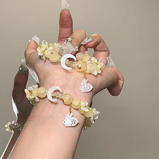 1pc Osmanthus Scented Beaded Bracelet for Women - Elegant Court-Style Jewelry with White & Yellow Beads, Golden-Tone Spacers & Accents, Durable Everyday & Party Wear, Perfect Gift for Her